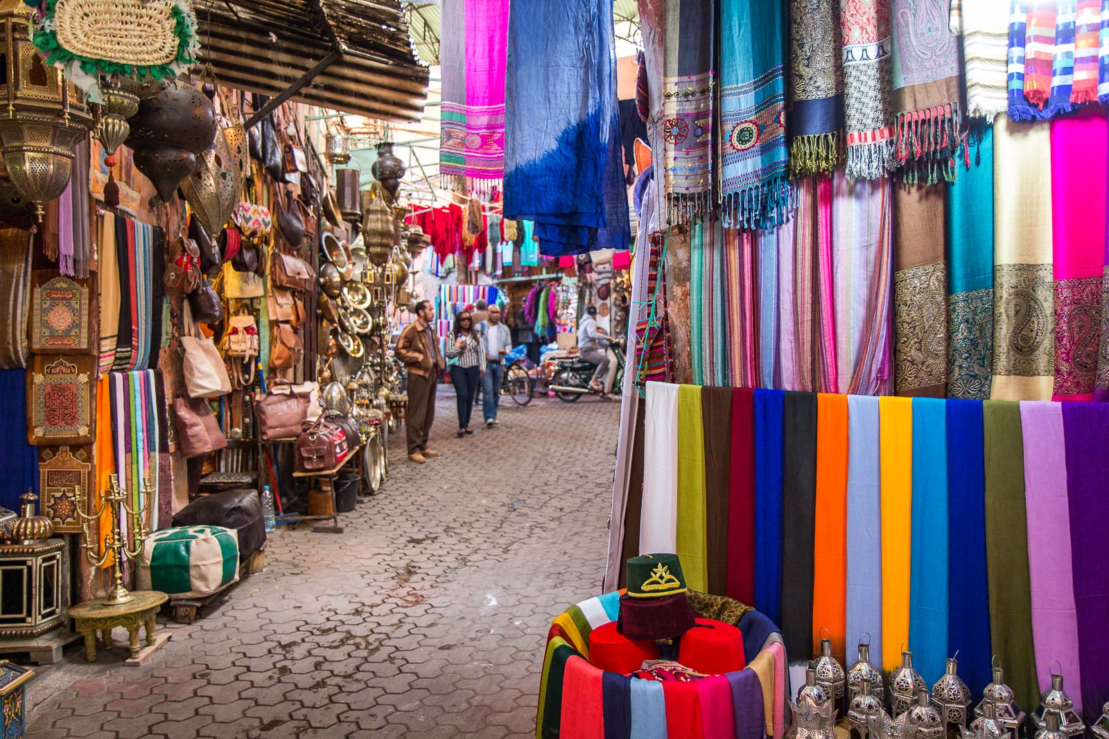 marrakech souk tour guide