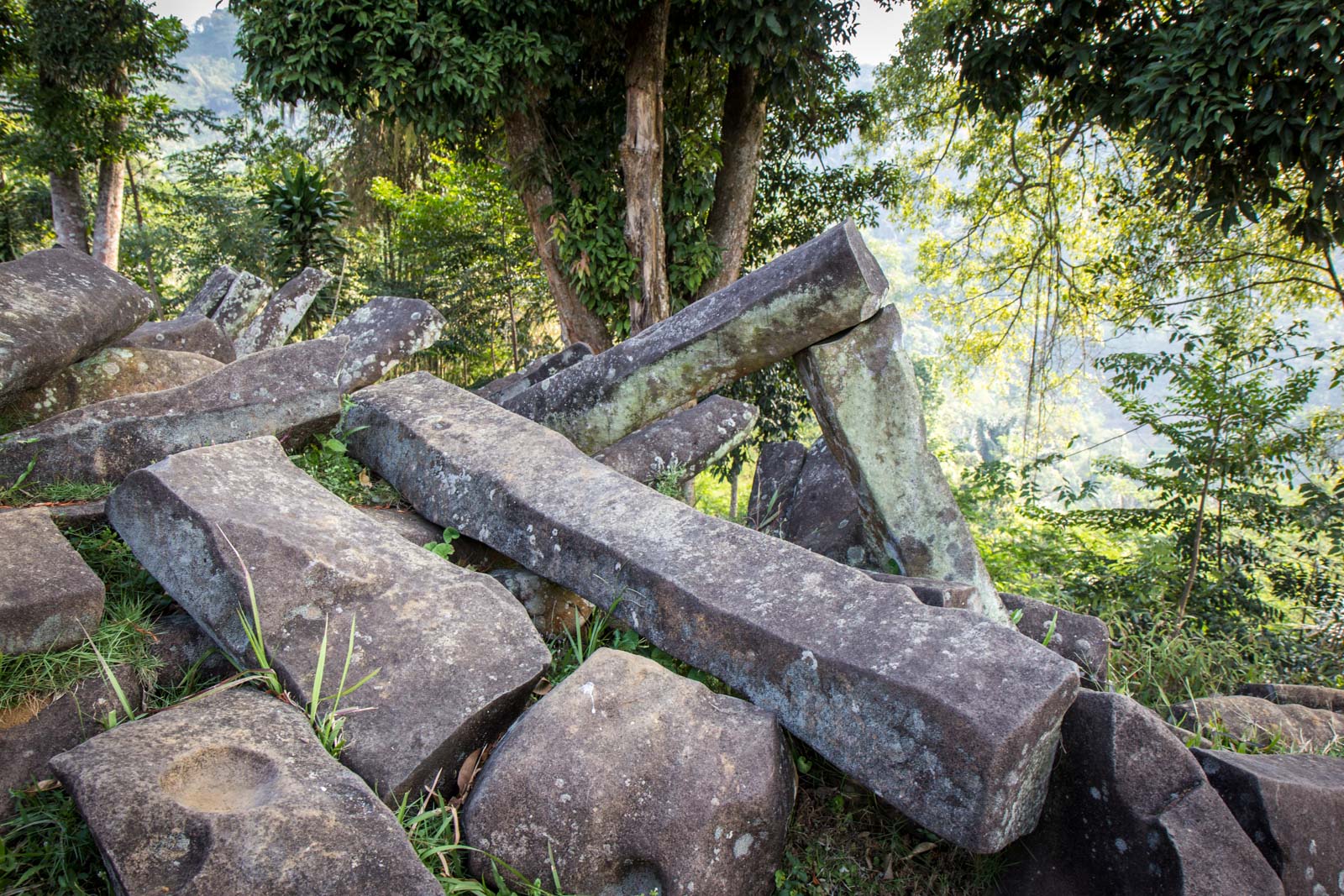 Mystery of Gunung  Padang  mountain did ancient humans 