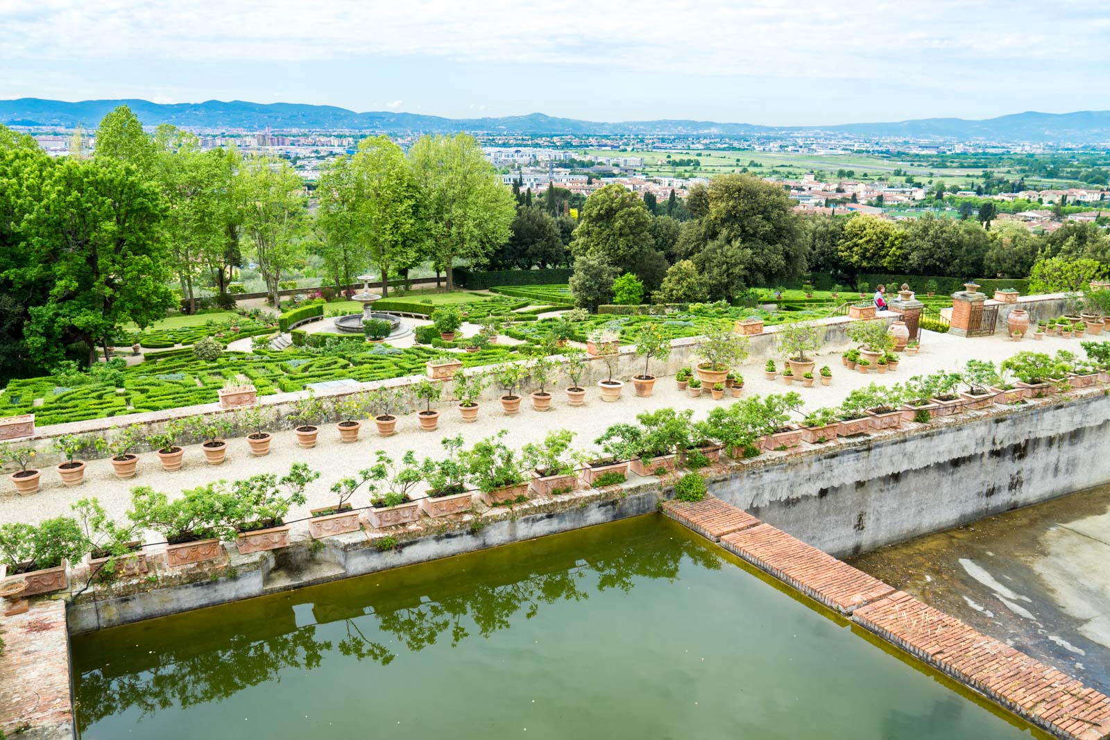 Visiting The Medici Villas And Gardens In Tuscany Italy - 