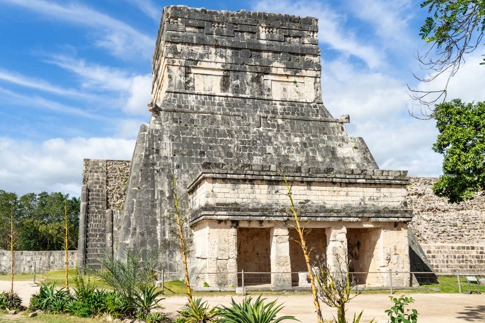 ruins in mexico near cancun