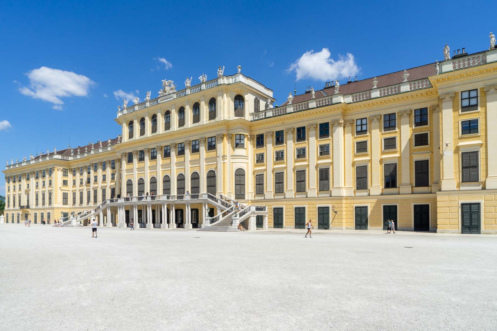 palace in vienna austria